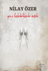 Yüzü Kelebeklerle Örtülü Yüzü Kelebeklerle Örtülü